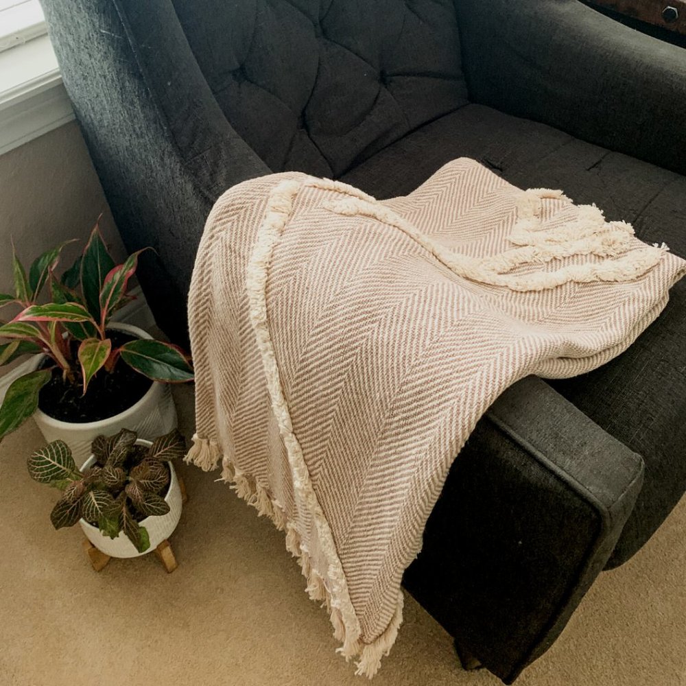 Diamond Tufted Throw Blanket / Beige & Cream / Cotton Throw Blanket / 60"x50" - Picture 4 of 11